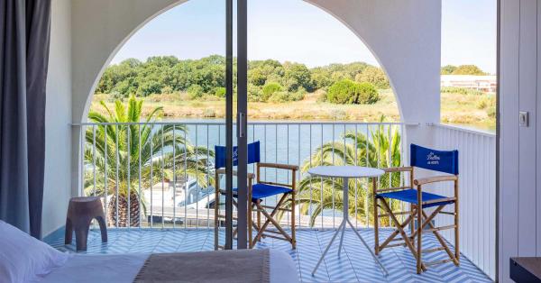 BDM-2500_0000s_0002_LesBullesDeMer_PhotoClaireCurt_002A9571