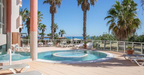 fr-sept23-jacuzzi-ext2(1)